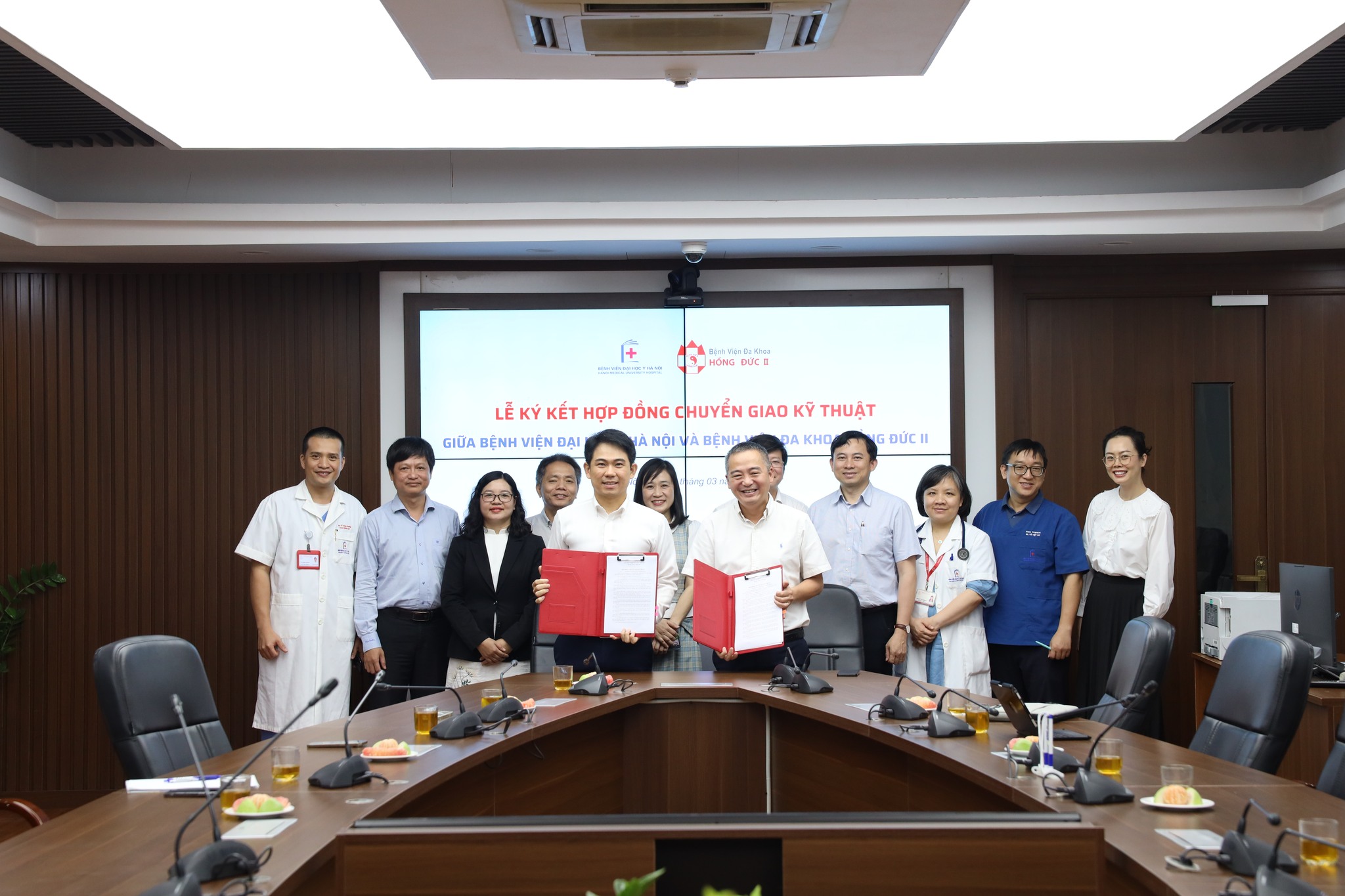 Bệnh viện Đại học Y Hà Nội hỗ trợ Hệ thống Bệnh viện Đa khoa Hồng Đức (TP.HCM) nâng cao năng lực chuyên môn và triển khai nhiều phân hệ của TeleHealth 